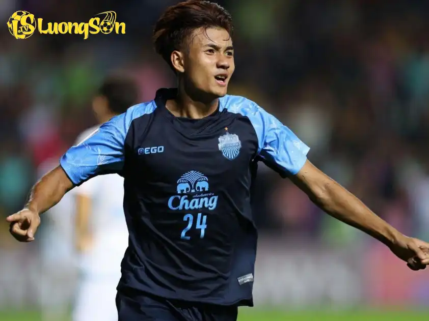 Suphanat vẫn là niềm hy vọng hàng đầu trên hàng công của Buriram United (Ảnh: CLB) Suphanat vẫn là niềm hy vọng hàng đầu trên hàng công của Buriram United (Ảnh: CLB)
