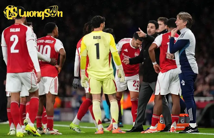 Sau khi Barca nhận thất bại trước Chelsea thì Wayne Rooney dự đoán Arsenal sẽ lên ngôi vô địch Champions League Sau khi Barca nhận thất bại trước Chelsea thì Wayne Rooney dự đoán Arsenal sẽ lên ngôi vô địch Champions League