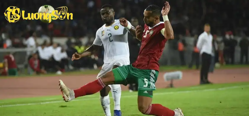 Ma Rốc được đánh giá cao hơn Comoros. Ma Rốc được đánh giá cao hơn Comoros.